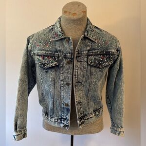 Vintage 80’s acid wash denim bedazzled bolero jacket by ELIE. Wos Med, Mint!